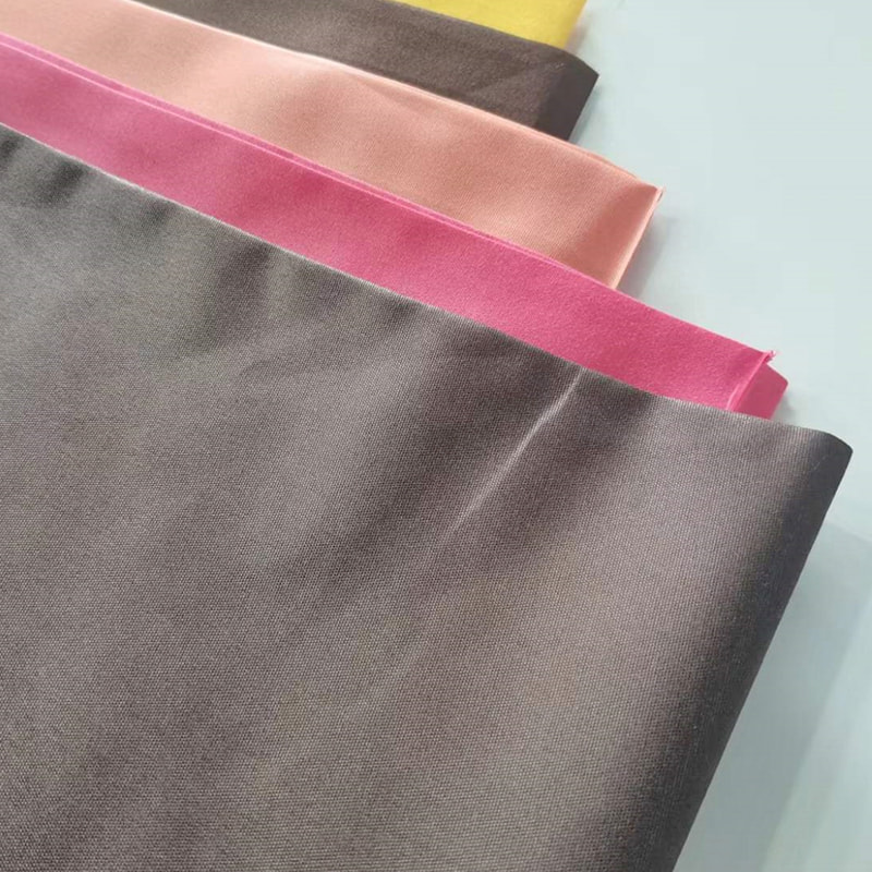 TMIE-08-1-2 85GSM 125cm پیراهن پوشاک راحت و پارچه آستر 100% پلی استر رنگ های مختلف موجود پارچه پوپلین پلی استر جلا رنگ شده